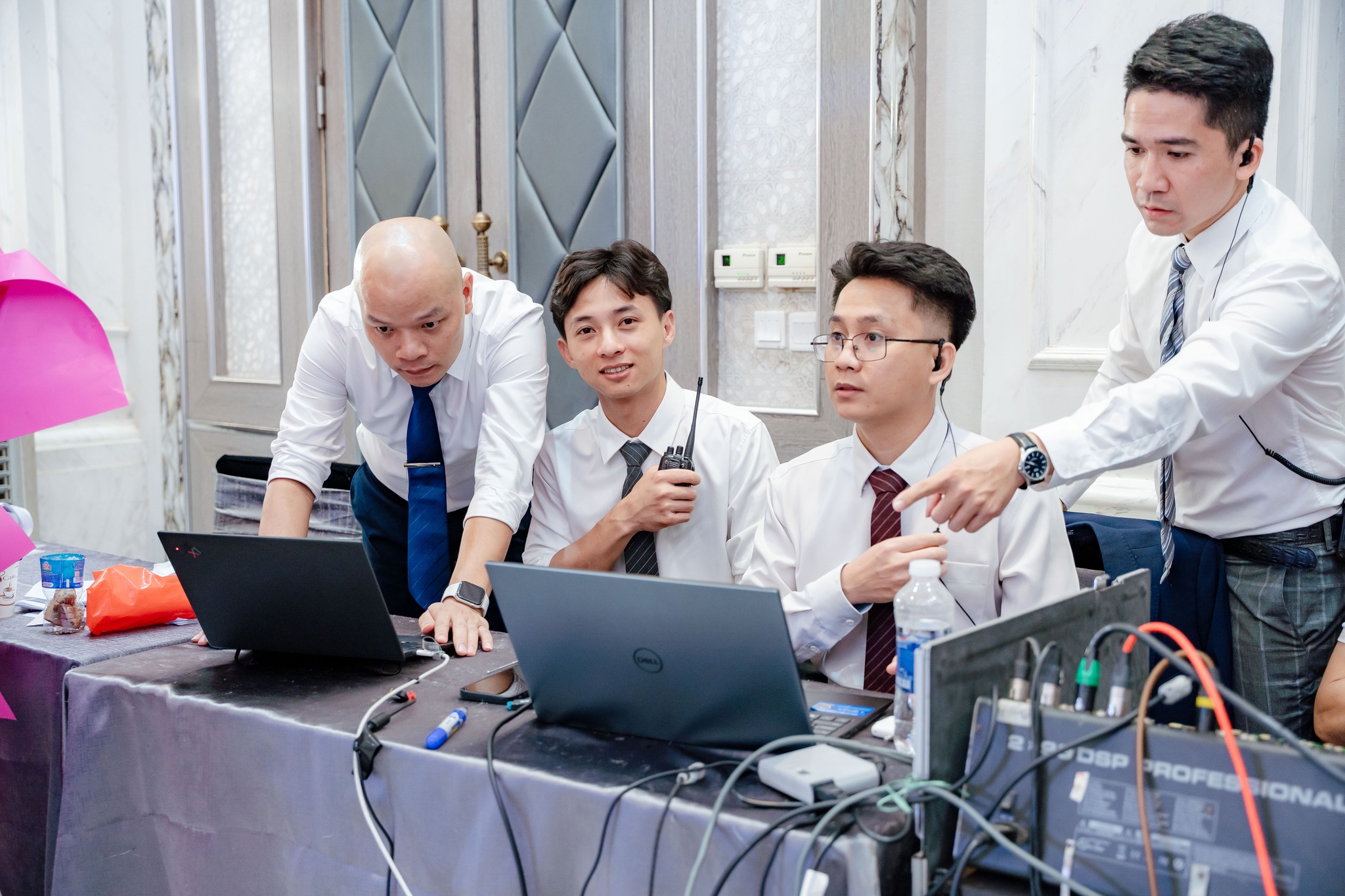 Ban Tổ Chức Lễ Kỷ Niệm 15 Năm – Những Con Người Thầm Lặng Đằng Sau Ánh Đèn Sân Khấu